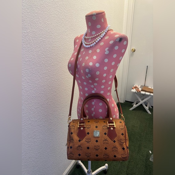 ✨Sold❗️❗️❗️Authentic Vintage Germany MCM ✨ - Picture 4 of 17